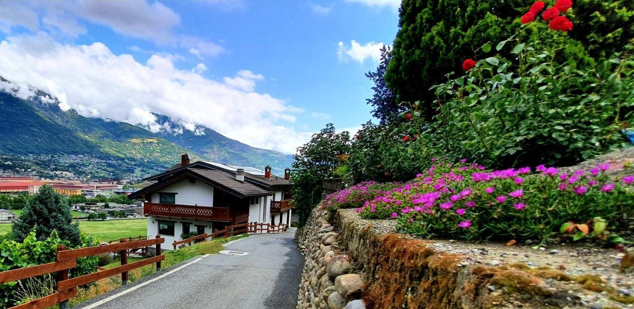 Agriturismo B&B Chevres A Cheval Charvensod Buitenkant foto
